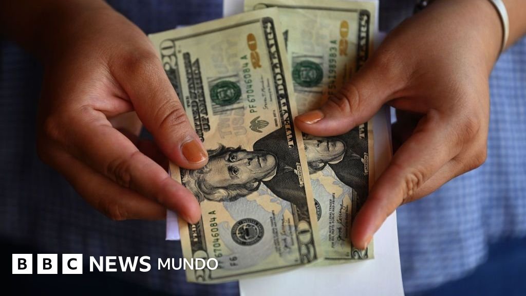 El impacto del miedo a la deportación en el aumento de envíos de dinero de hondureños en EE.UU. a su hogar