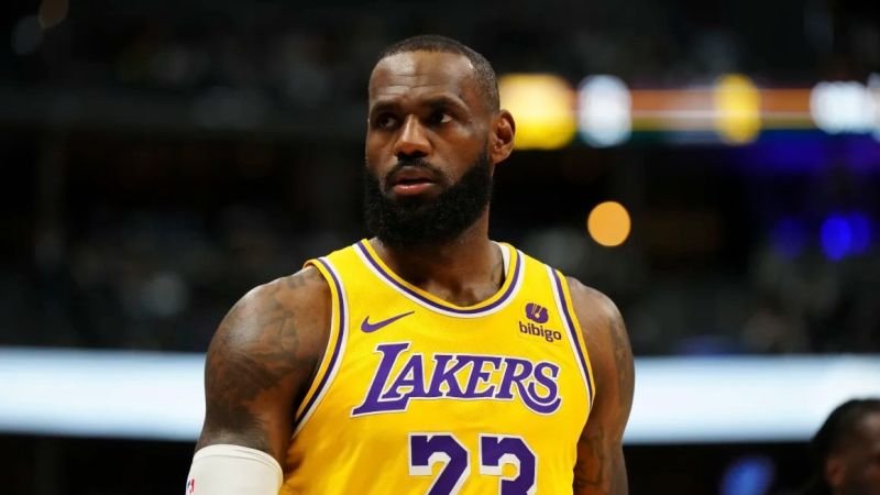 LeBron James apoya a Kamala Harris en su batalla electoral contra Trump
