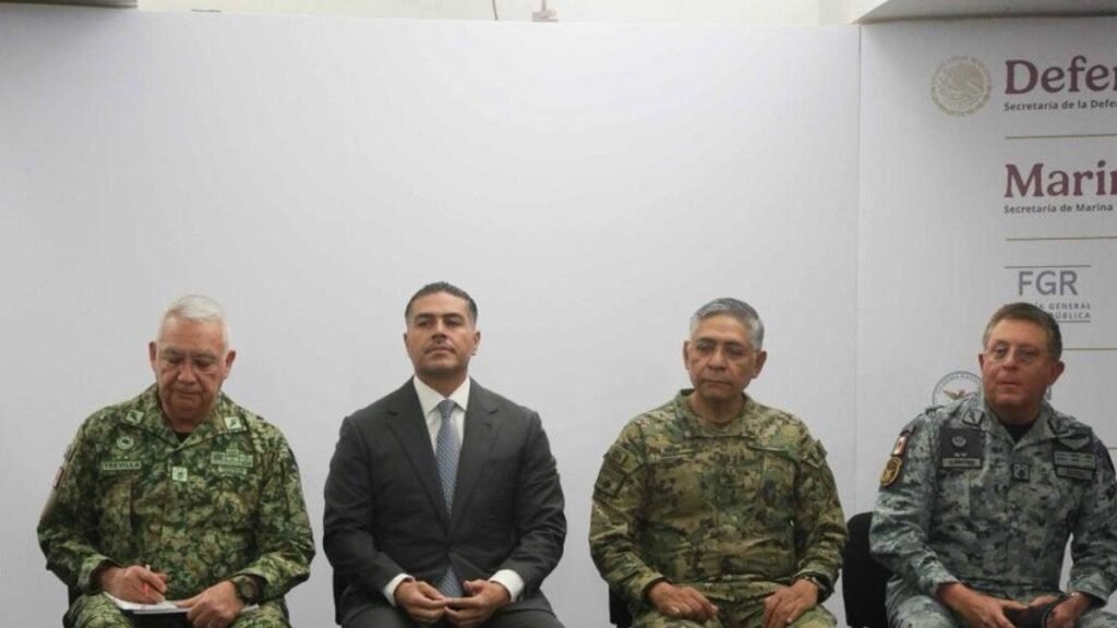 Regiones de cultivo de limón y aguacate protegidas por militares