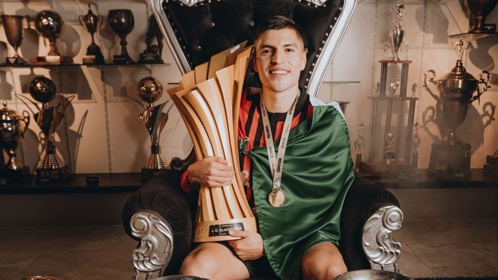 Ronaldo Cisneros logró marcar en Costa Rica