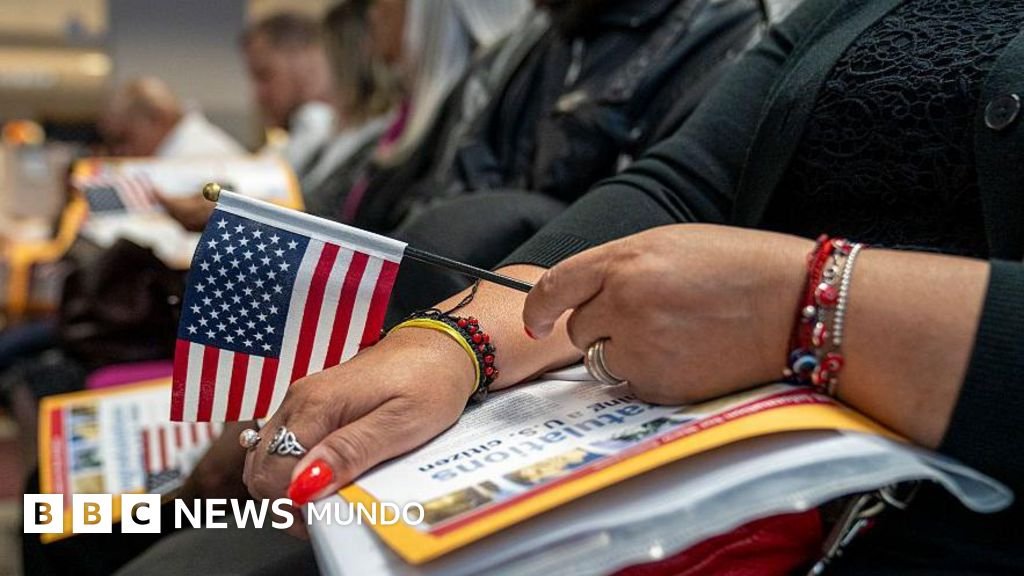 Viviendo en una incertidumbre: migrantes a un paso de ser estadounidenses tras la cancelación de su ceremonia de ciudadanía por el gobierno de Trump