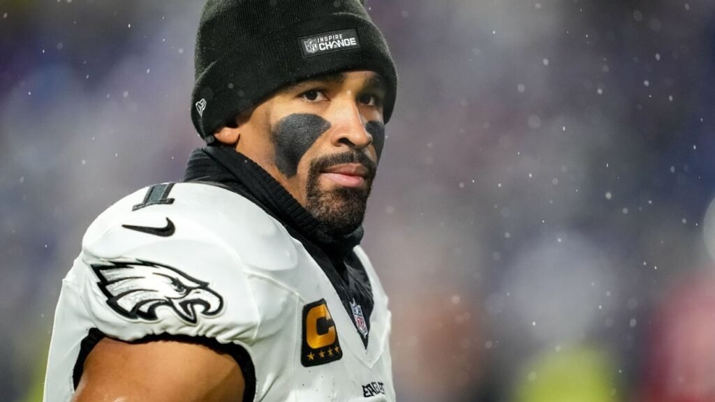 Eagles consideran descansar a Hurts y otros titulares importantes