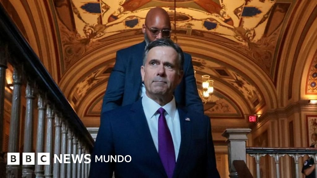 El jefe de la CIA se encuentra con Delcy Rodríguez en Caracas