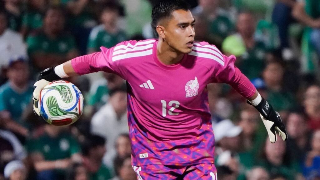 La batalla entre Ochoa, Malagón y Rangel por la portería mexicana: ¿quién se quedará con el puesto?