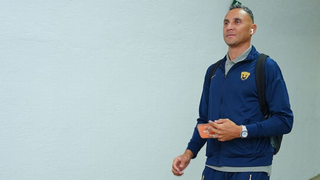 Keylor Navas descarta la primera propuesta de Pumas; contempla alternativas en Europa y la MLS