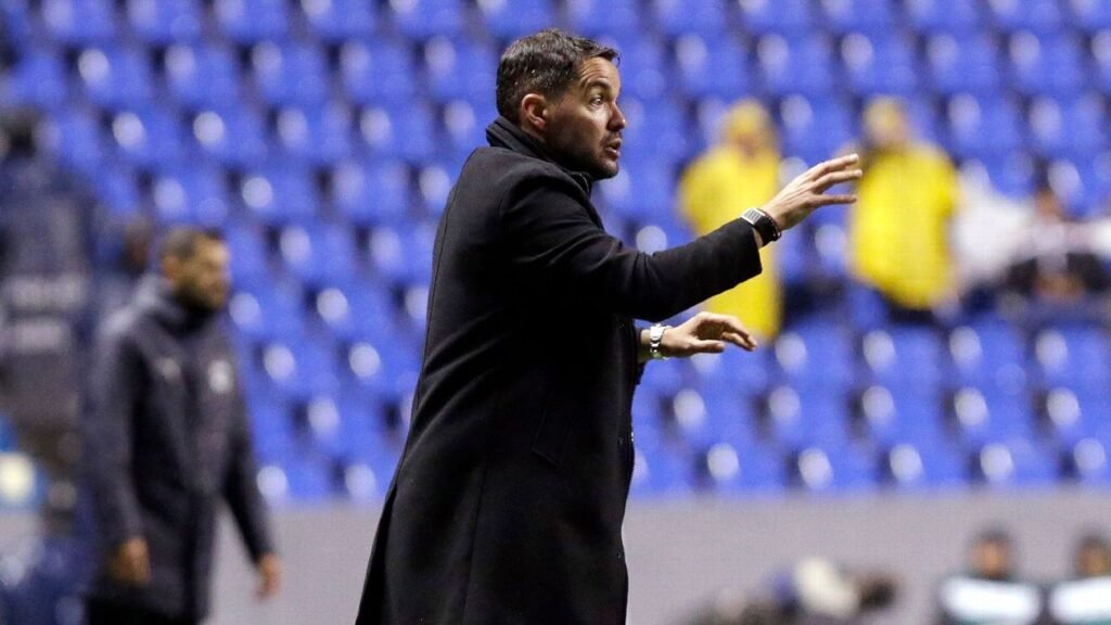 Larcamón enciende la polémica: "El calendario debería tener más sentido"