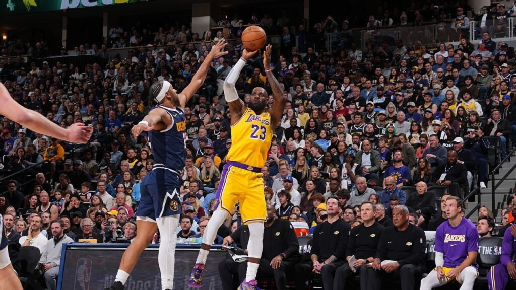 LeBron James se convierte en el máximo anotador en tiros de campo de la historia de la NBA, superando a Kareem Abdul-Jabbar.