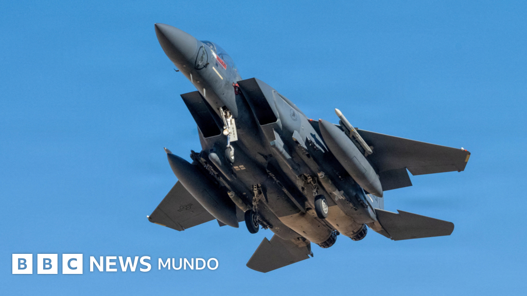 Trump revela el salvamento del segundo piloto del caza F-15 abatido por Irán el viernes