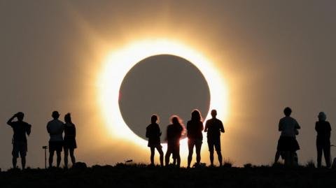 El asombroso eclipse solar total visible en algunas regiones de Europa